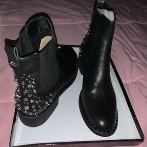 Sam Eldemman black leather studded shoe boots